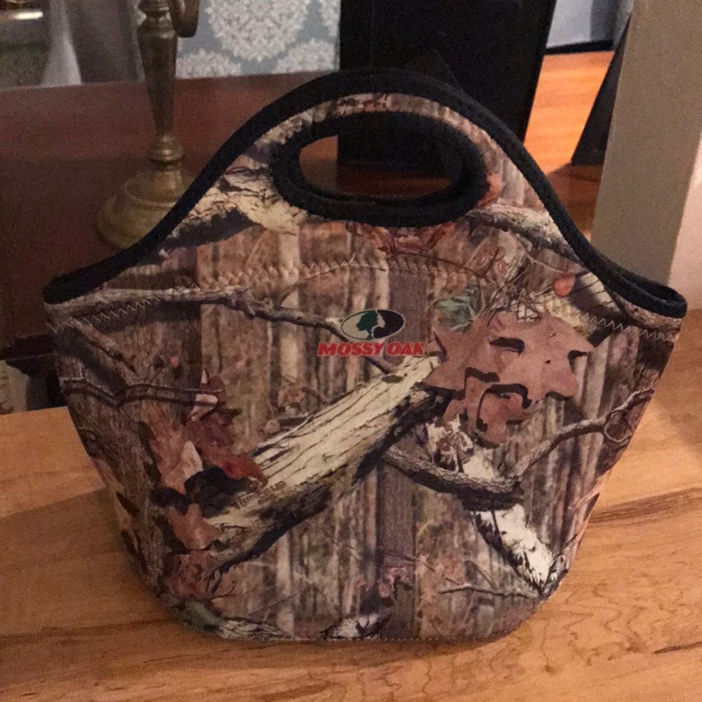 Missy Oak Zippered Lunch Tote